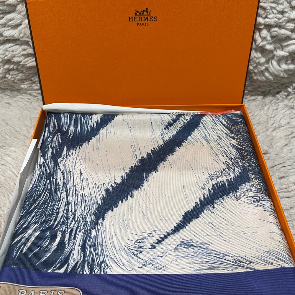 Hermès Tigre Royal double face scarf 90
